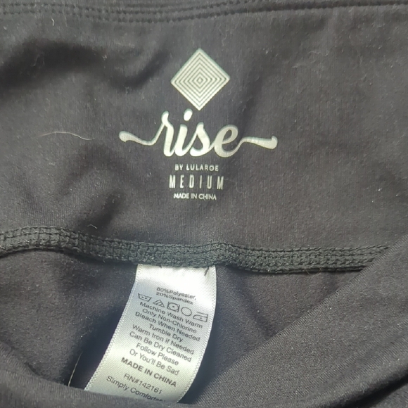 Lularoe Rise Collection Passionate Yoga Pants w/ Pockets! - Picture 2 of 3